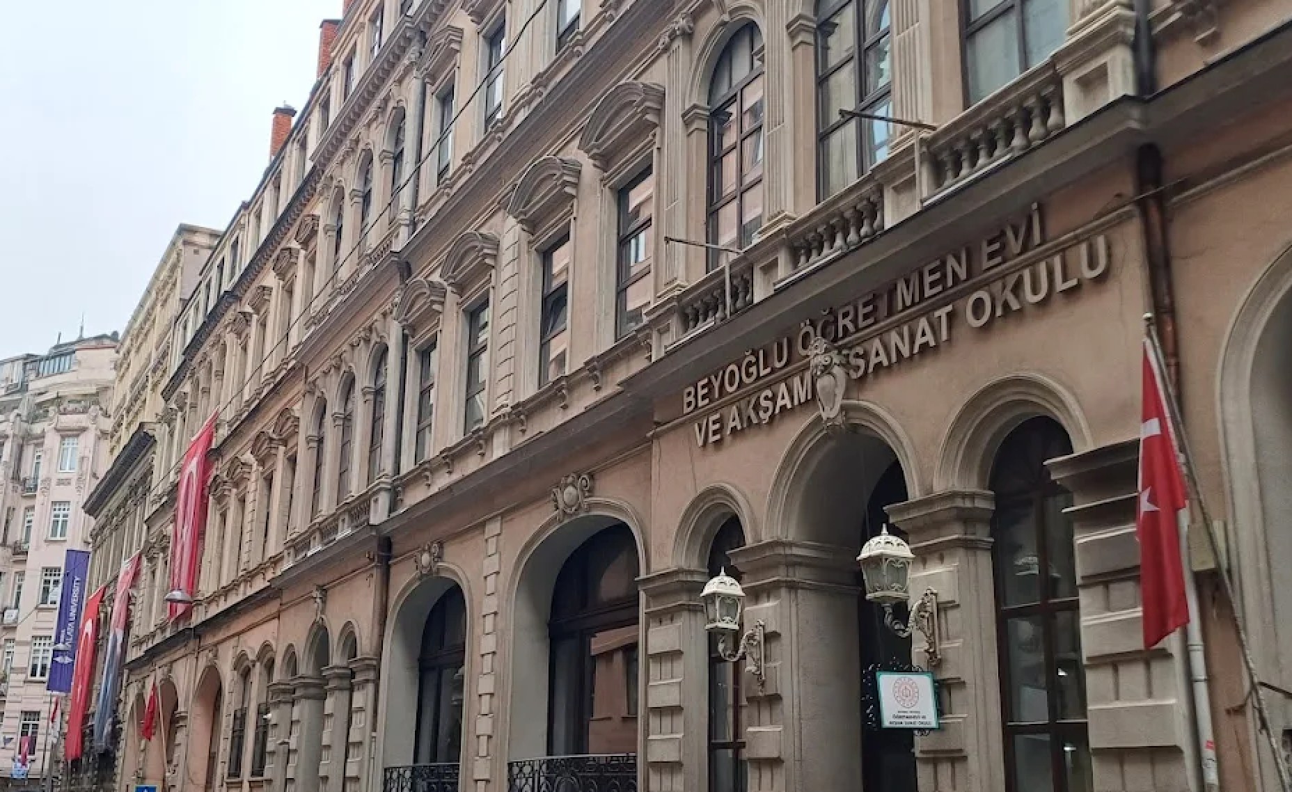 Beyoğlu Öğretmenevi ve Akşam Sanat Okulu