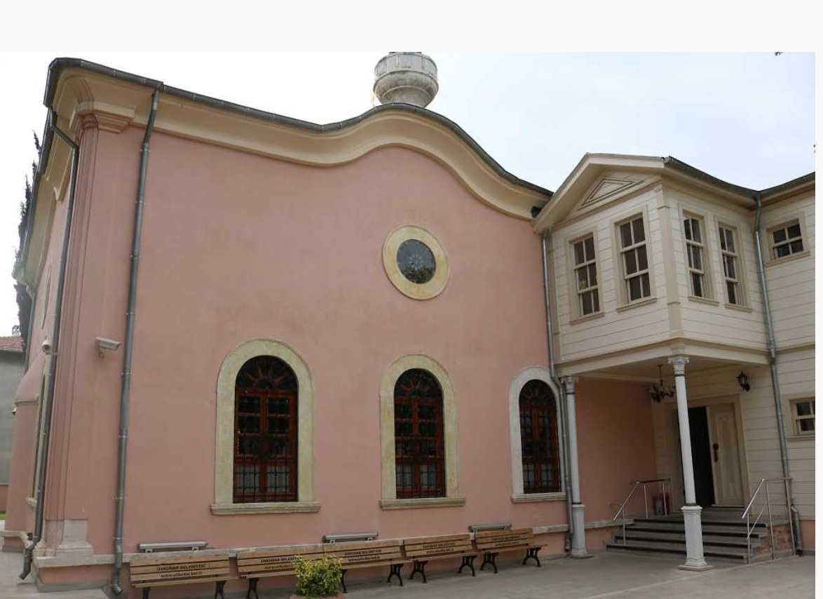 Bezcizade Muhyiddin Efendi Tomb
