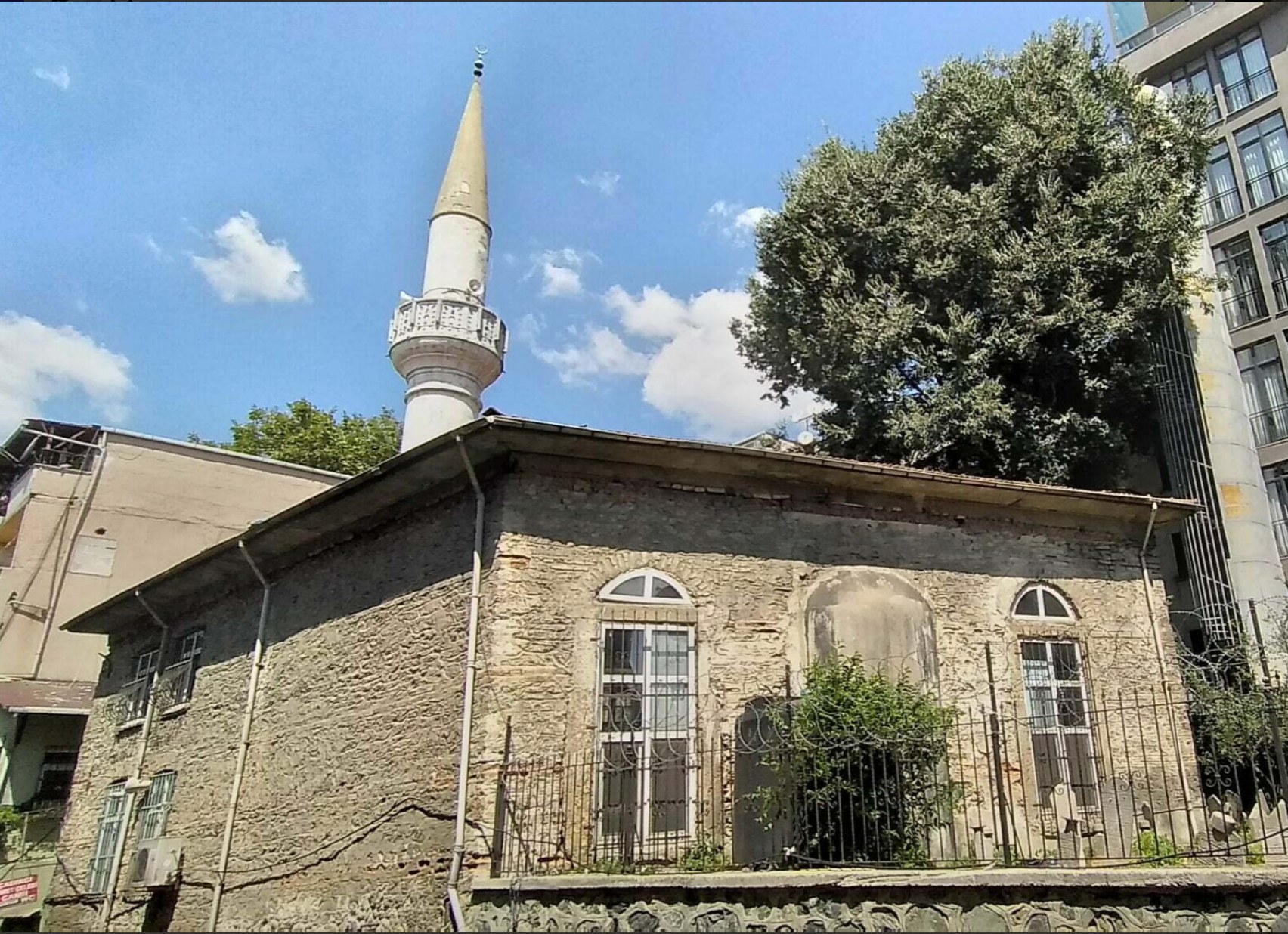 جامع جادرجي أحمد تشلبي