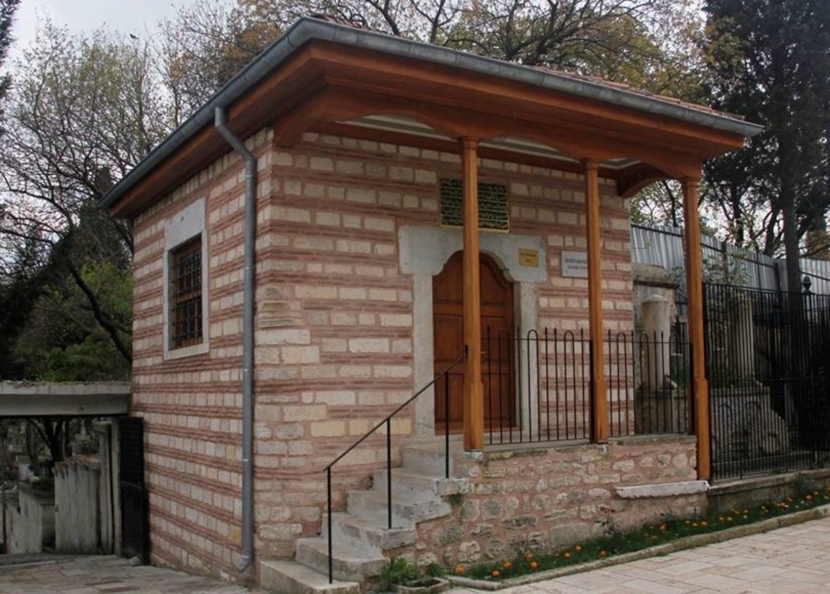 Мавзолей Исы Гейлани