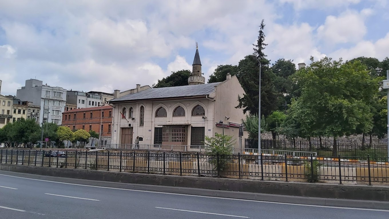 مسجد كامر هاتون