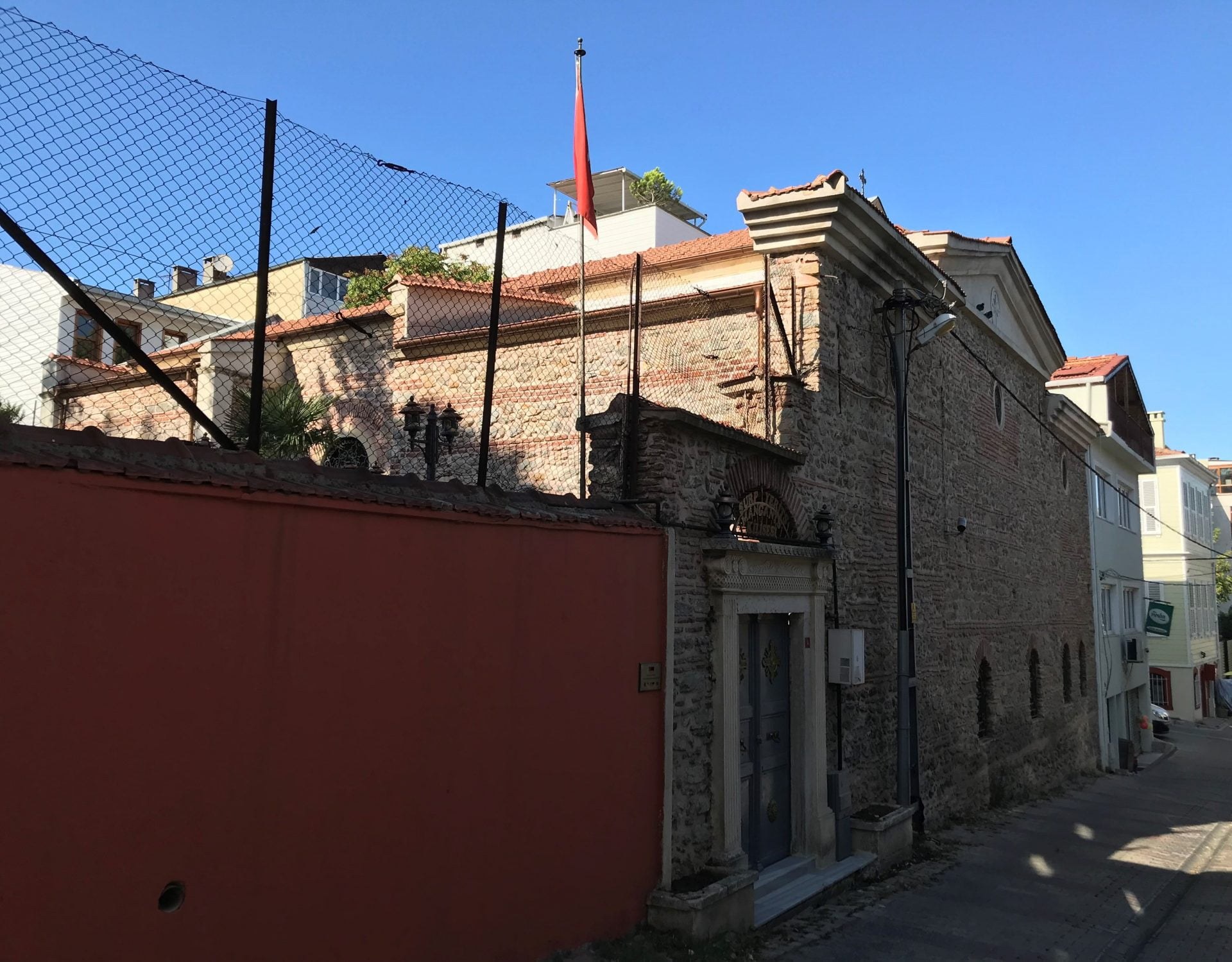 Surp Yerits Mangants Armenische Kirche