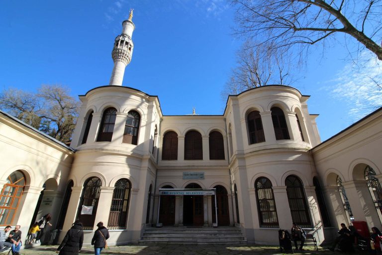 Küçük Mecidiye Moschee