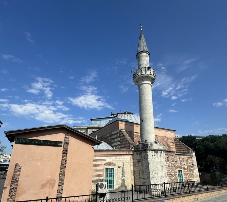 Ahi Çelebi Moschee