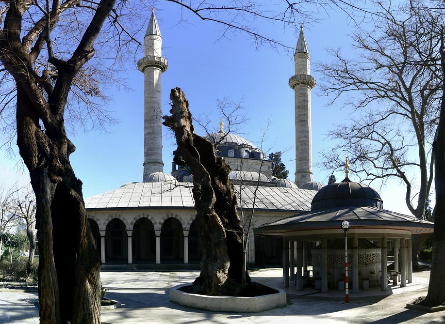 Valide-i Atik Mosque