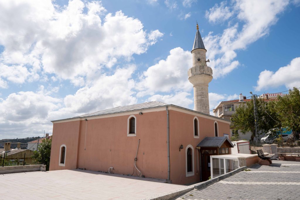 karaburun_merkez_camii