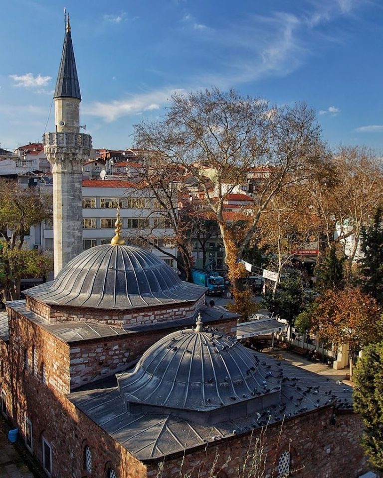 Karadavut Paşa Moschee