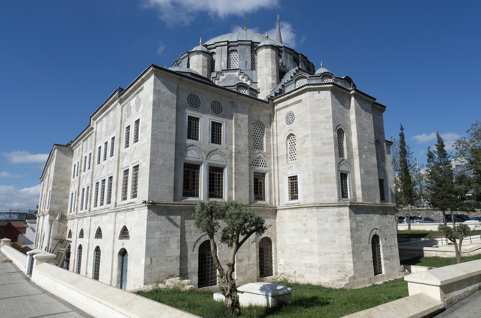 Sokullu Mehmet Paşa Mosque (Azapkapı)