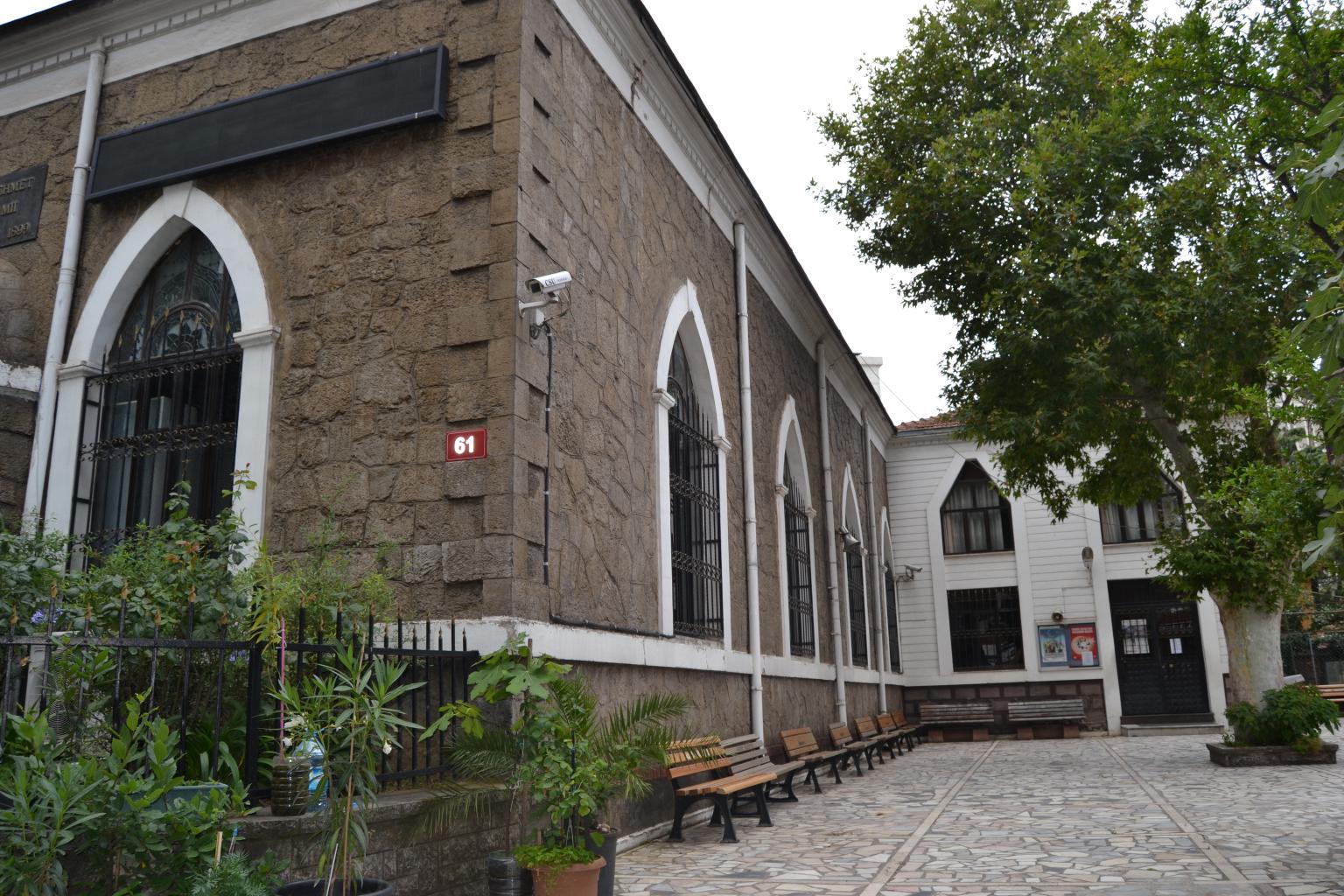 Tütüncü Mehmet Efendi Mosque