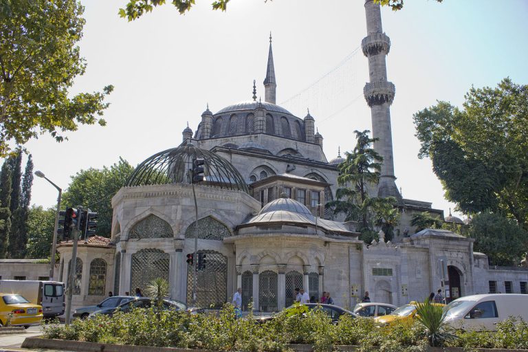 Valide-i Cedid Moschee