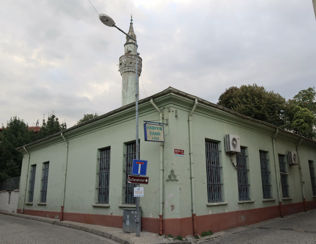 akbıyık_camii