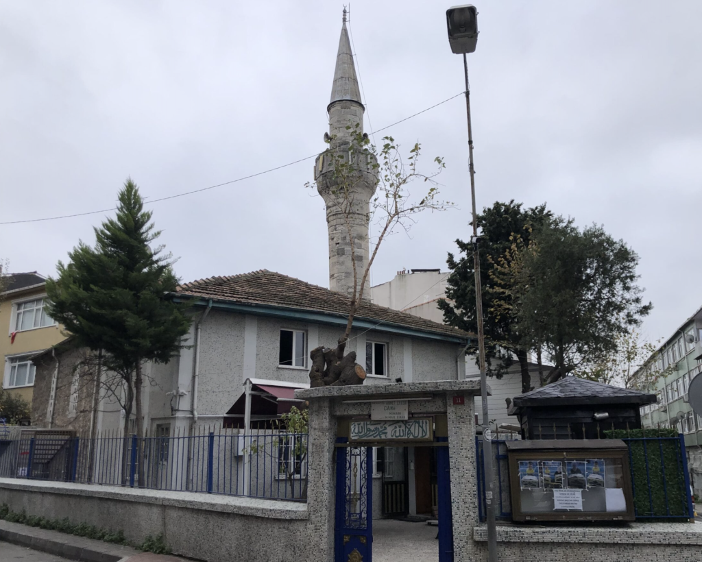 arakiyeci_ahmet_çelebi_camii