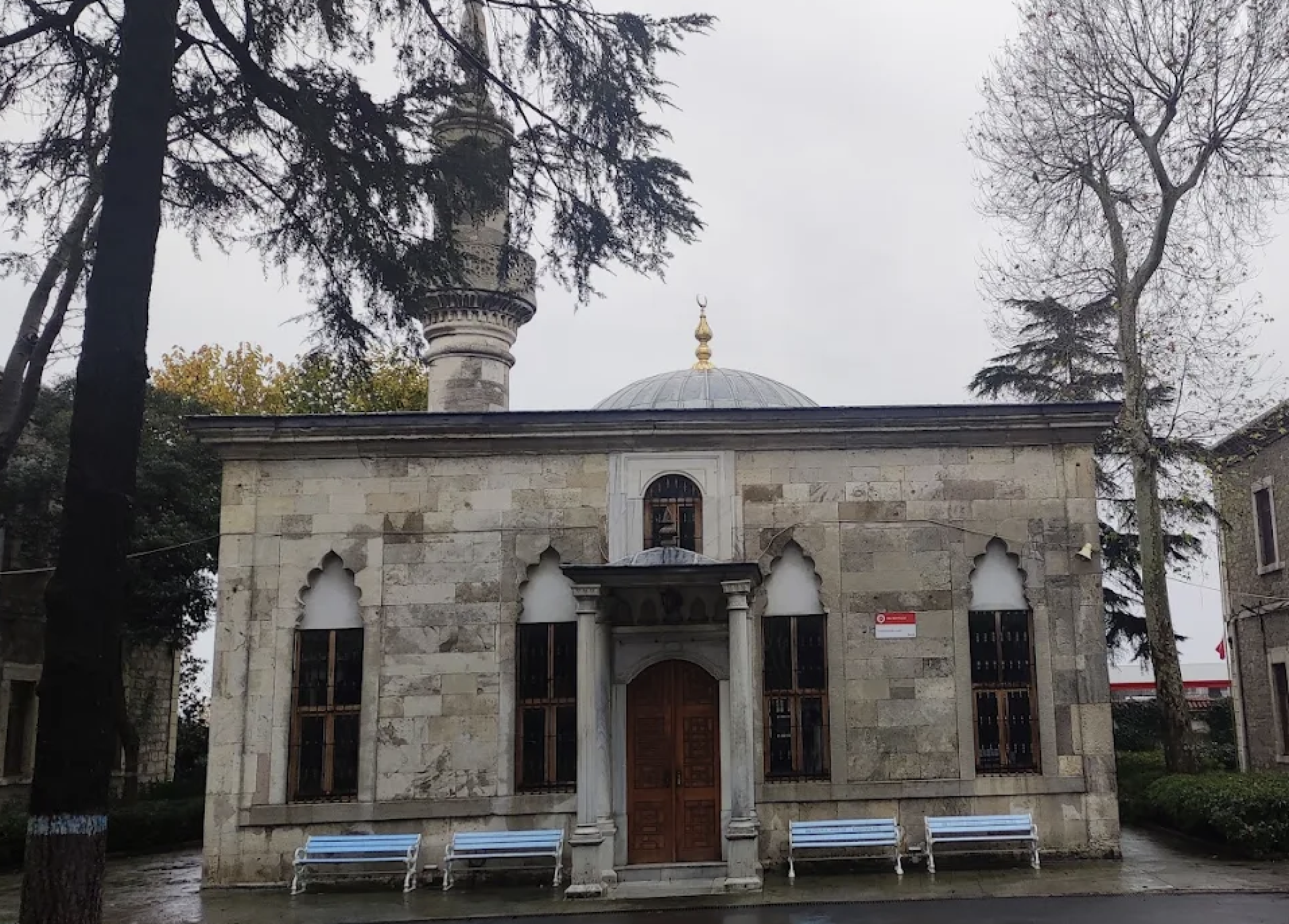 Darülaceze Mosque