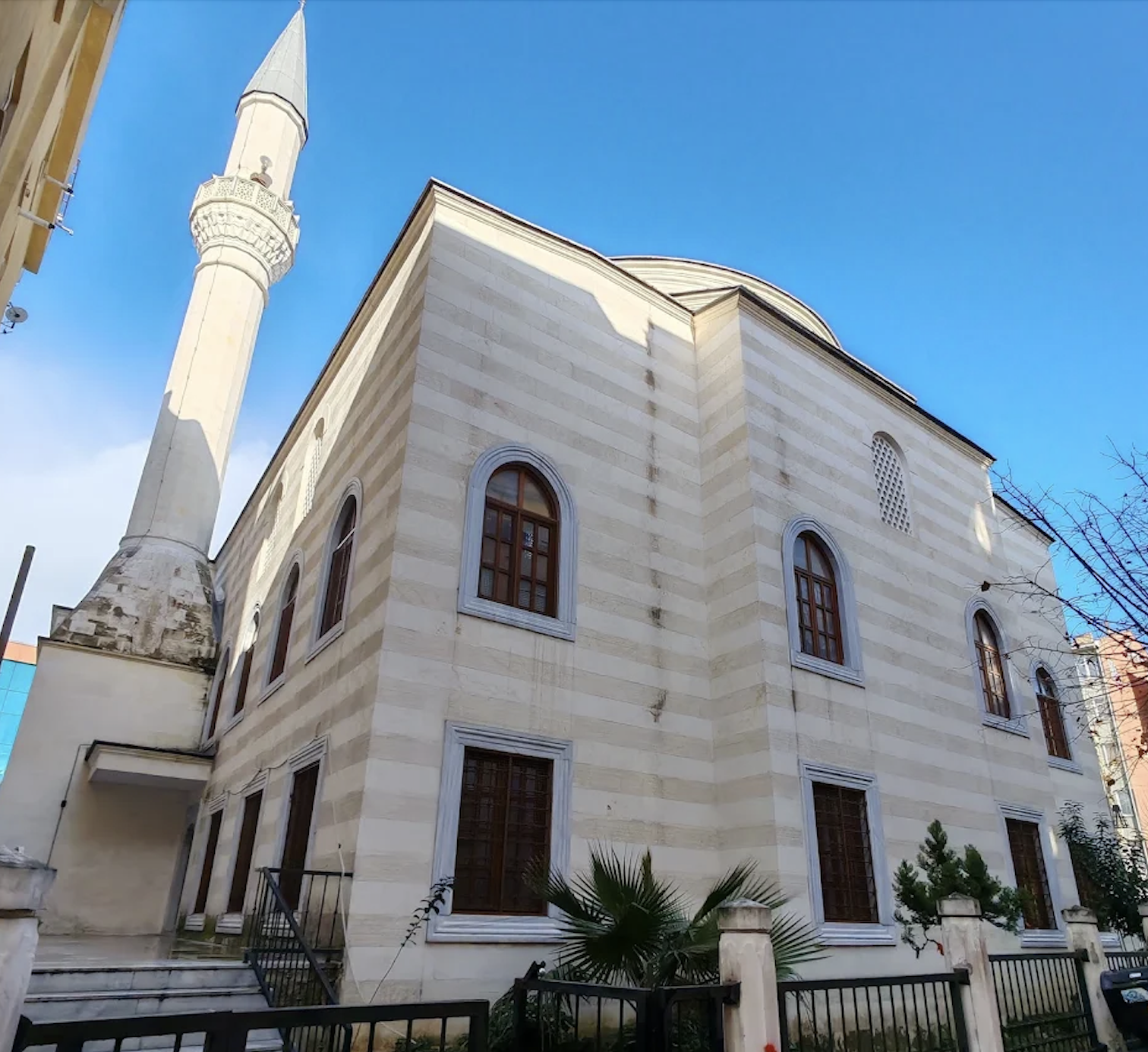 Parmakkapı Kadıasker Mehmet Efendi Mosque