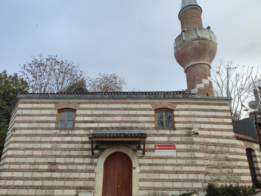 sari_beyazit_camii