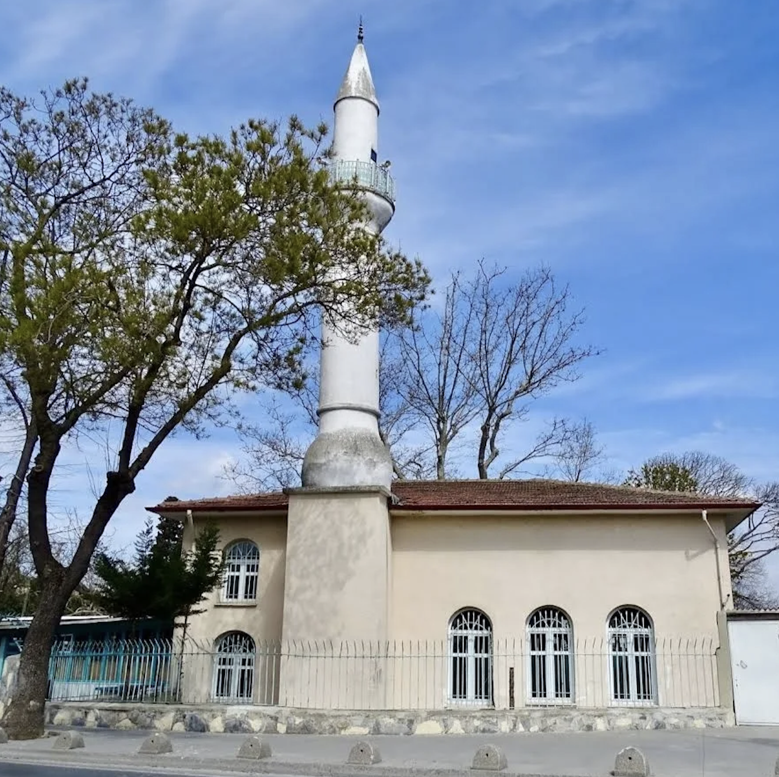 Serhazin Süleyman Ağa Mosque