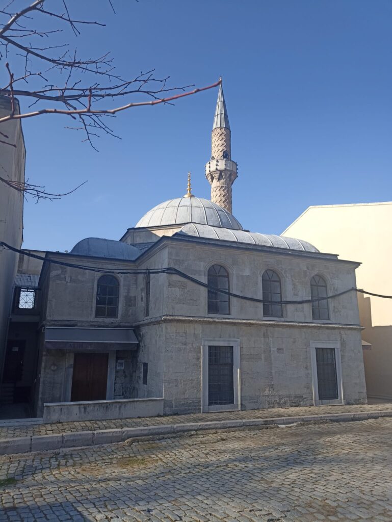 tibbiye_camii