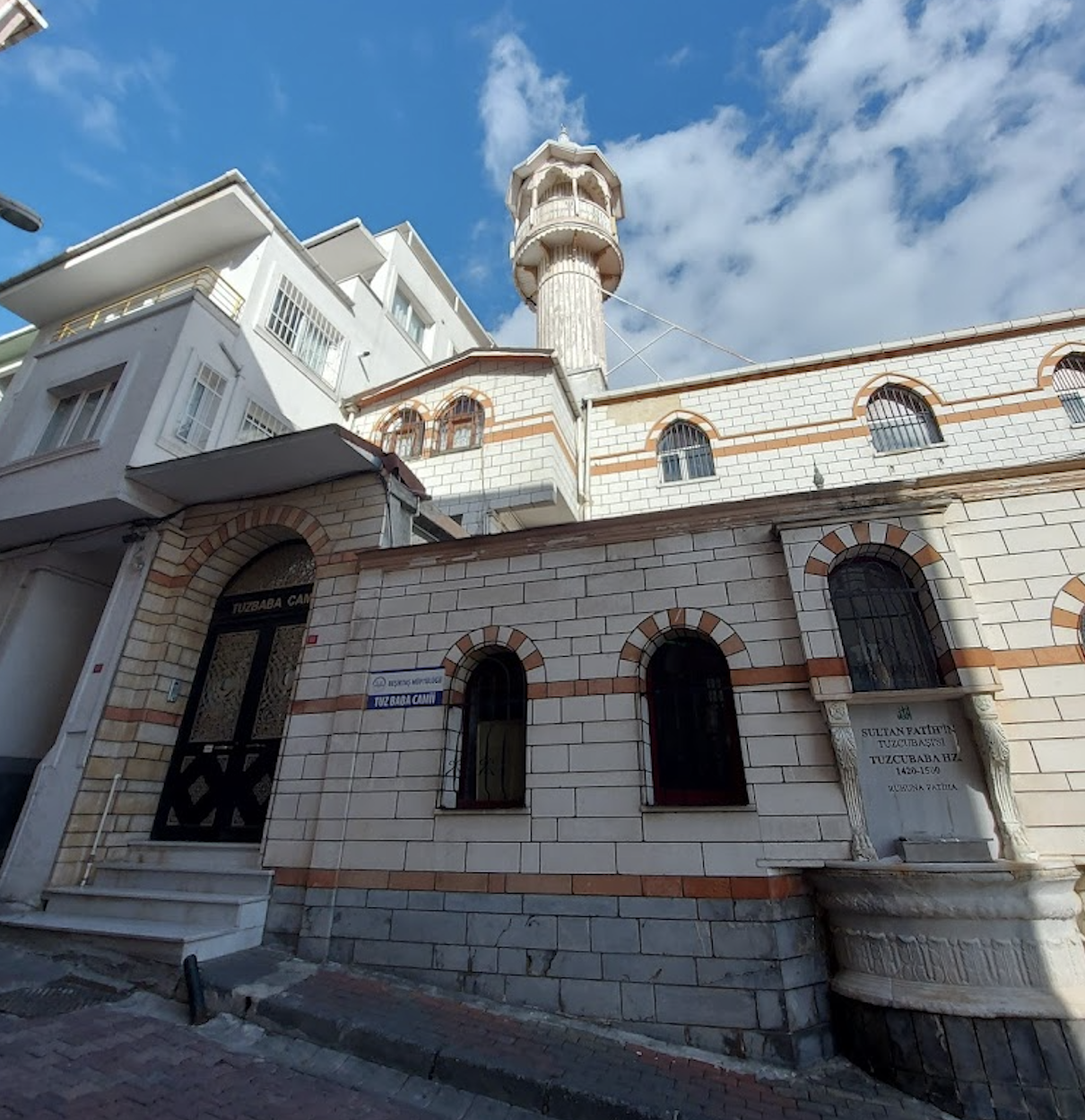 Tuz Baba Mosque