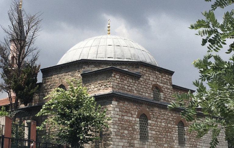 Üç Mihraplı Moschee