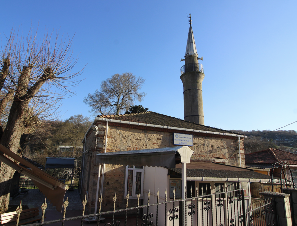 uskumru_koyu_camii