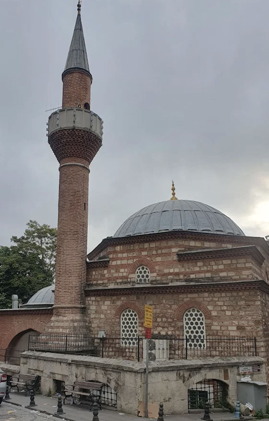 Yavaşca Şahin Mosque