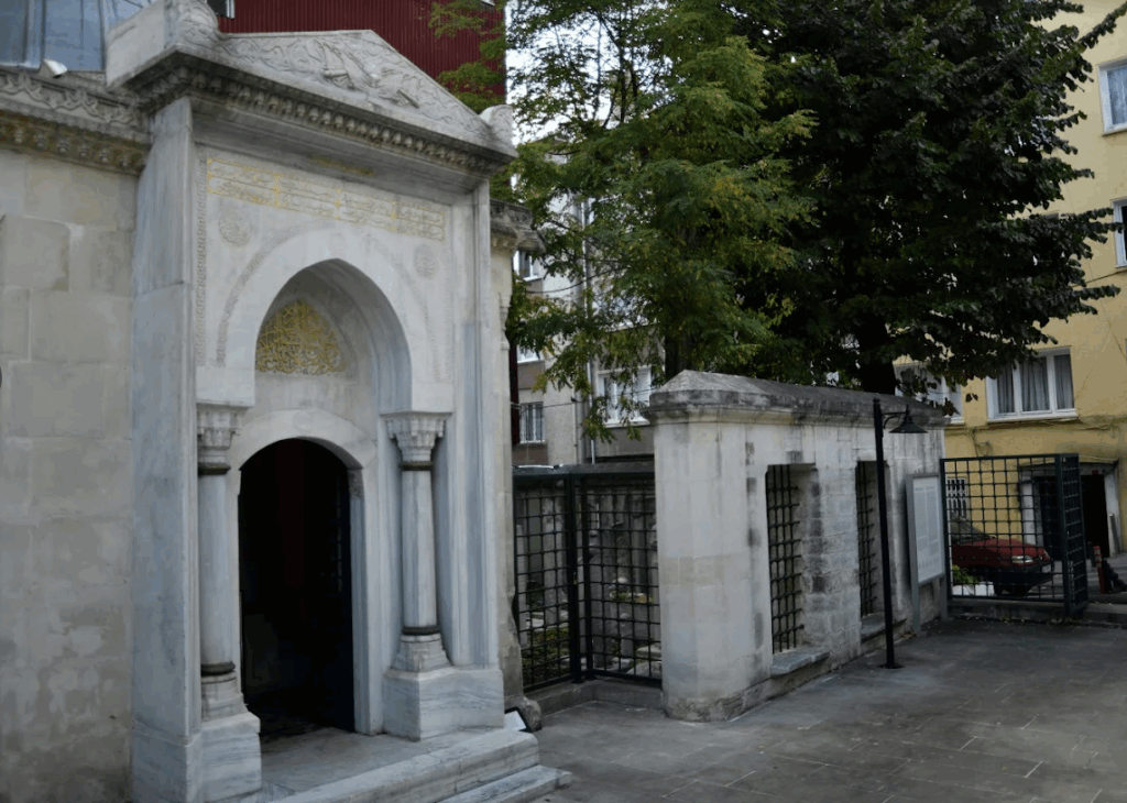 AHMED CEVAD PAŞA TÜRBESİ