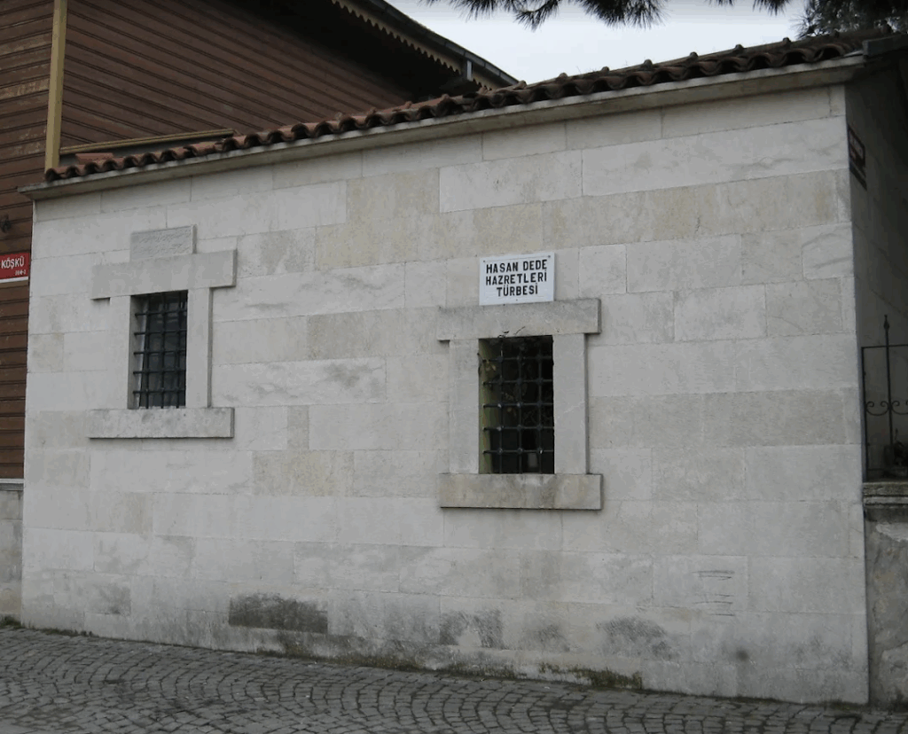 ÇOLAK HASAN DEDE TÜRBESİ