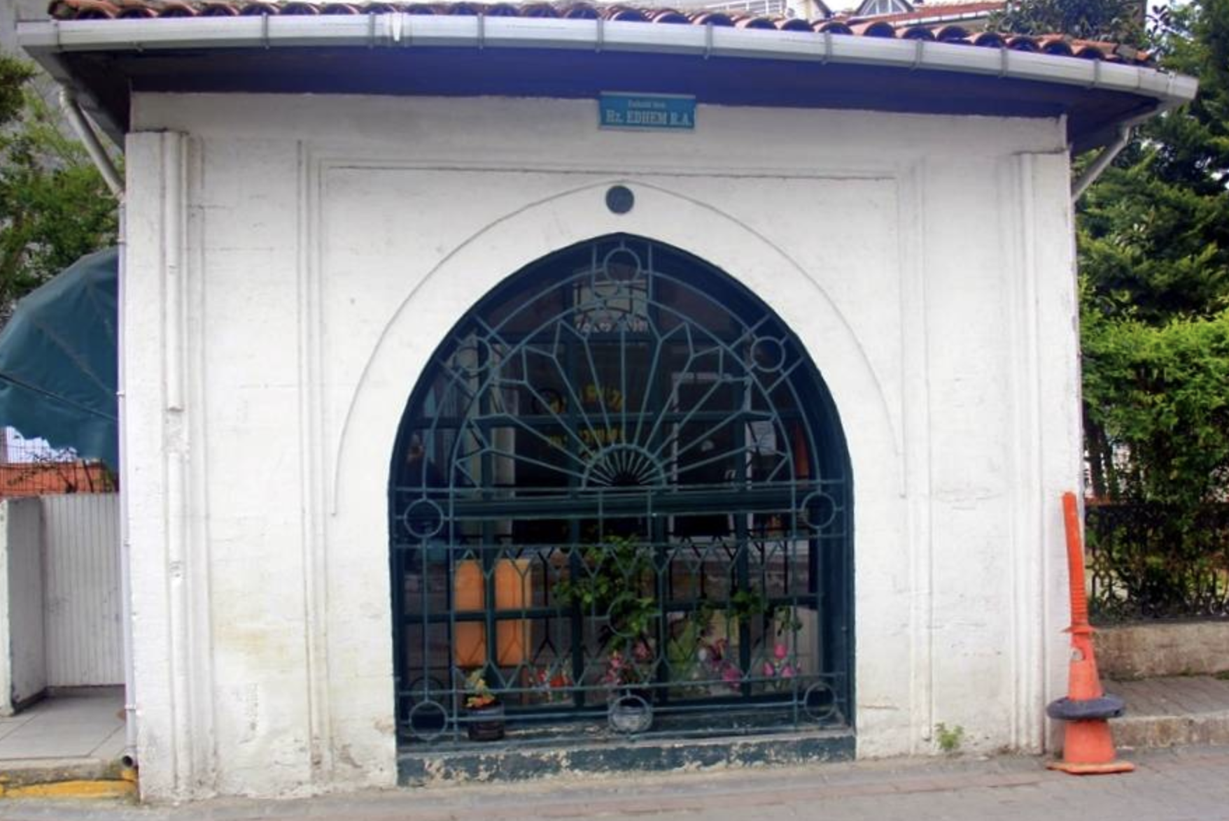 Ethem Baba Türbesi