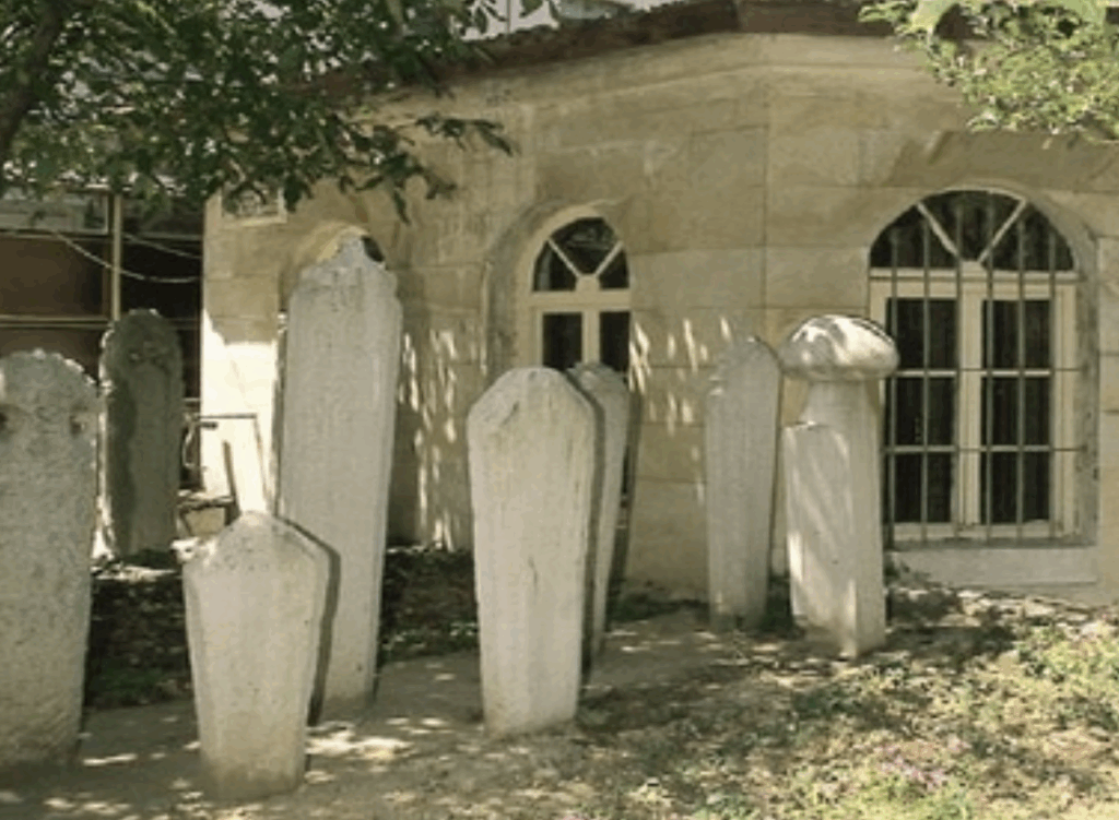 FENAYİ ALİ EFENDİ TÜRBESİ