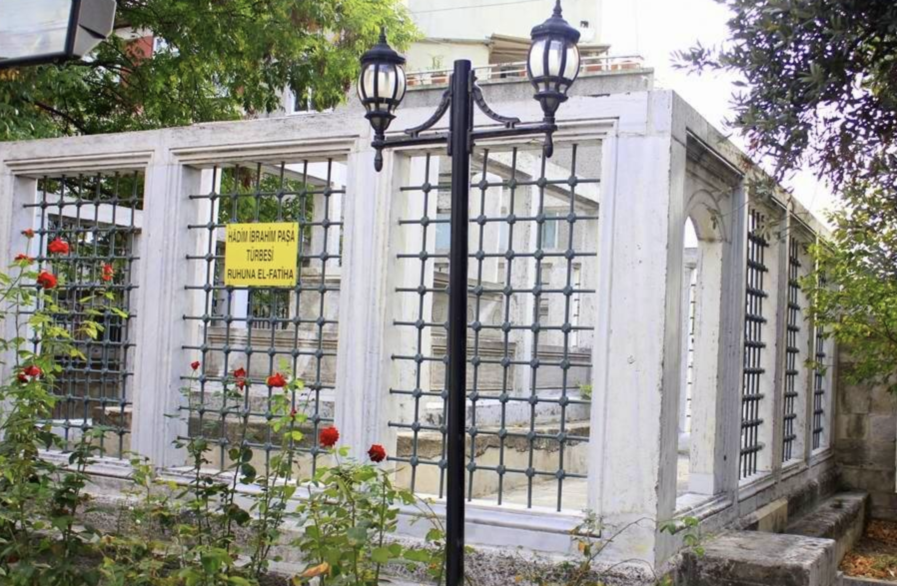 Hadım İbrahim Paşa Türbesi