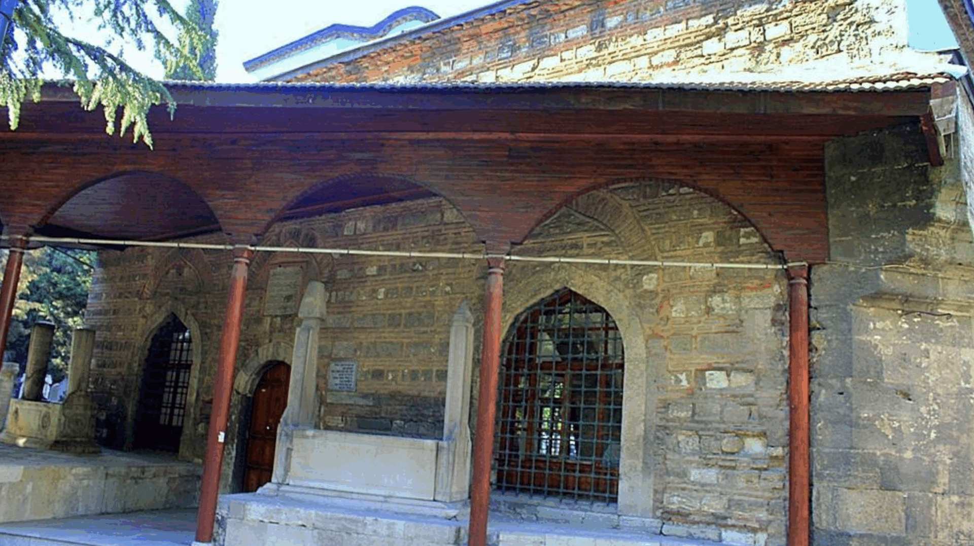 Hekimoğlu Ali Paşa Türbesi