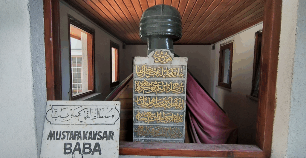 KAVSARA MUSTAFA BABA TÜRBESİ