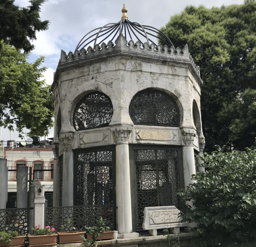 KÖPRÜLÜ MEHMET PAŞA TÜRBESİ