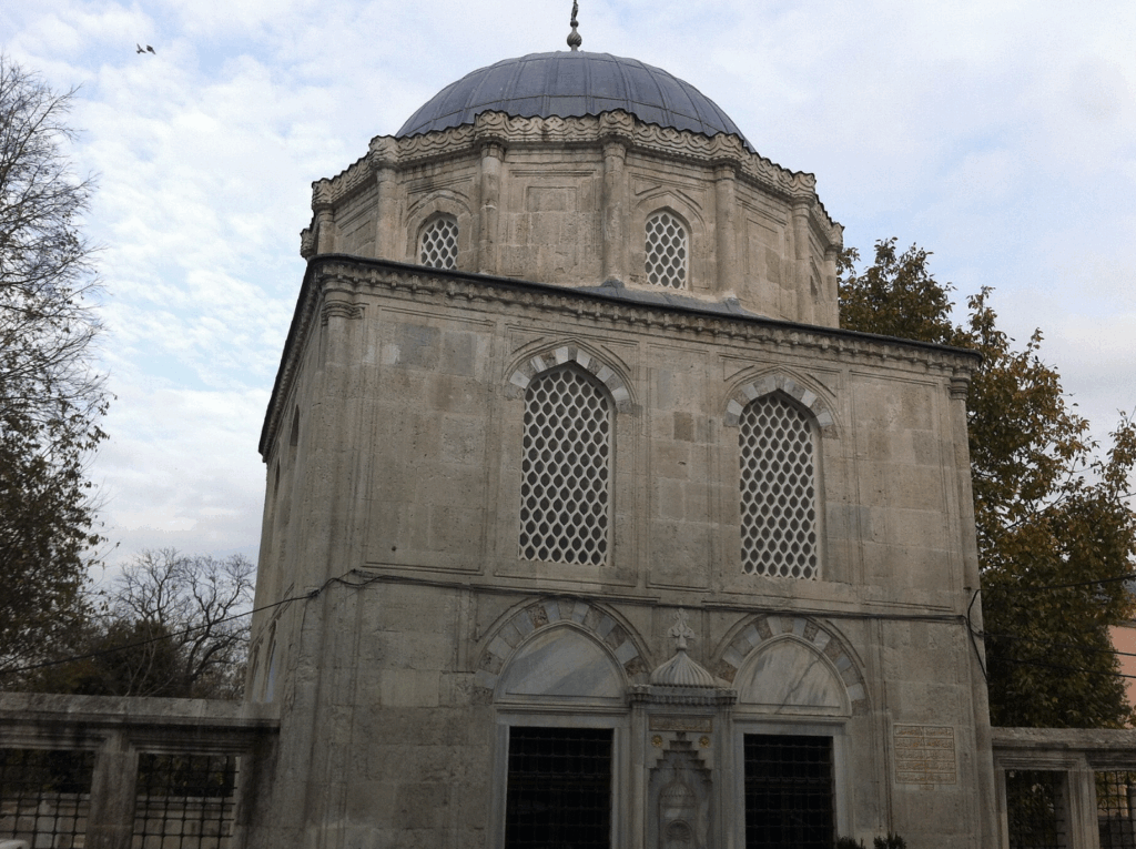 NAKKAŞ HASAN PAŞA TÜRBESİ