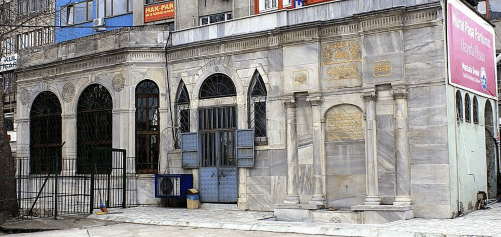 OĞLANLAR TÜRBESİ