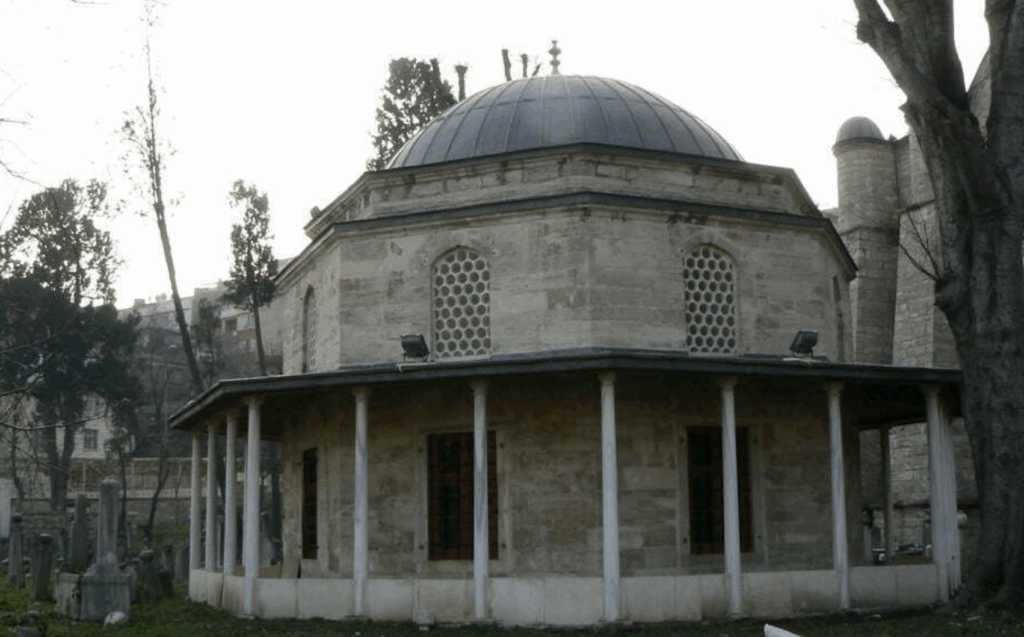 PİYALE PAŞA TÜRBESİ