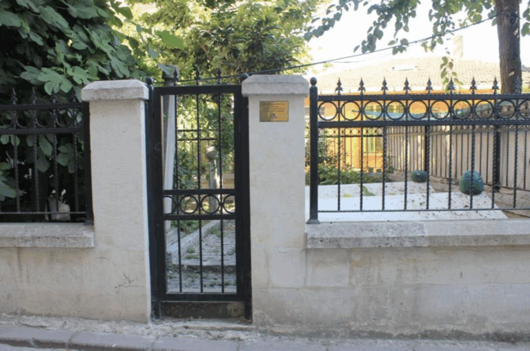 Sancaktar Hayrettin Paşa Mausoleum