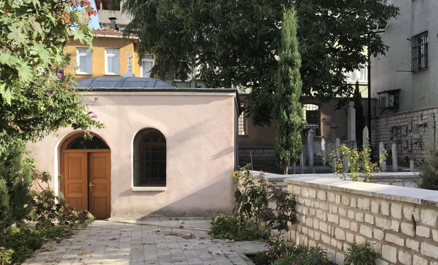 Sirkeci Dede Türbesi