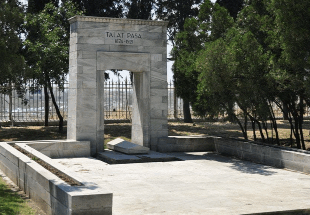 TALAT PAŞA TÜRBESİ