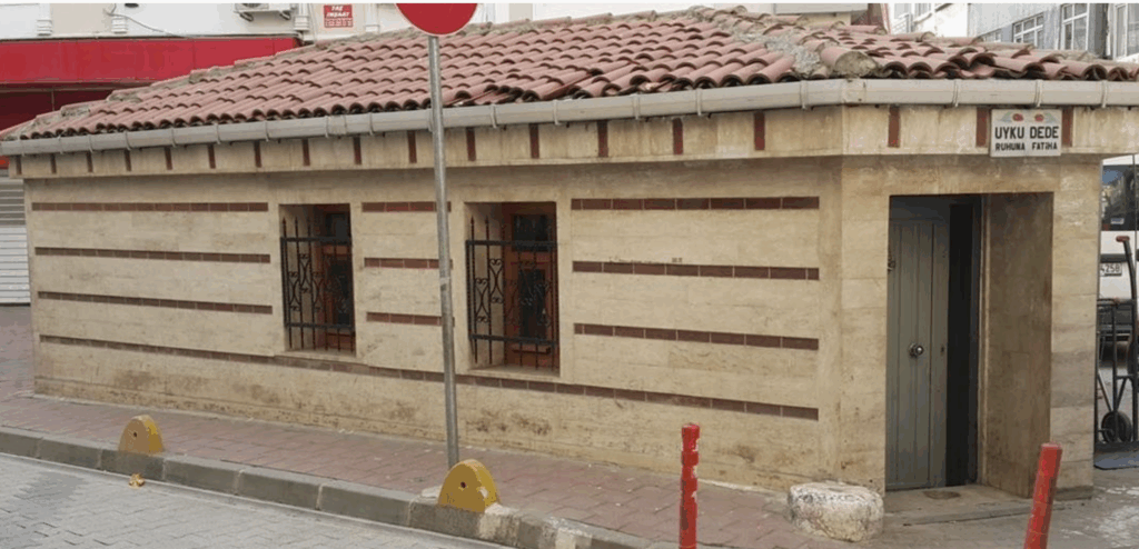 UYKU DEDE TÜRBESİ
