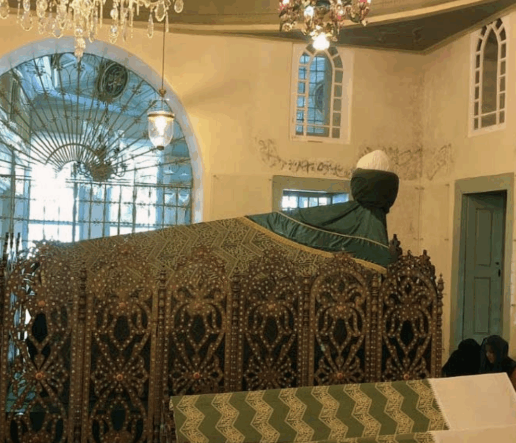YAHYA EFENDİ TÜRBESİ