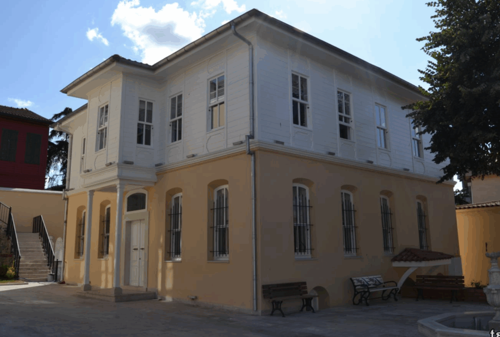 ÜSKÜDAR MEVLEVİHANE MESCİDİ