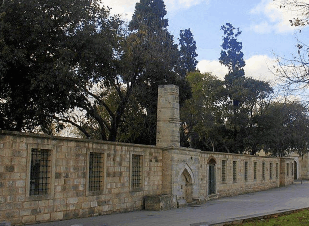 YENİKAPI MEVLEVİHANESİ TÜRBESİ