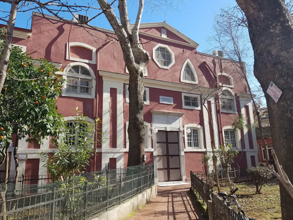 AYA NİKOLA RUM ORTODOKS KİLİSESİ (HEYBELİADA)