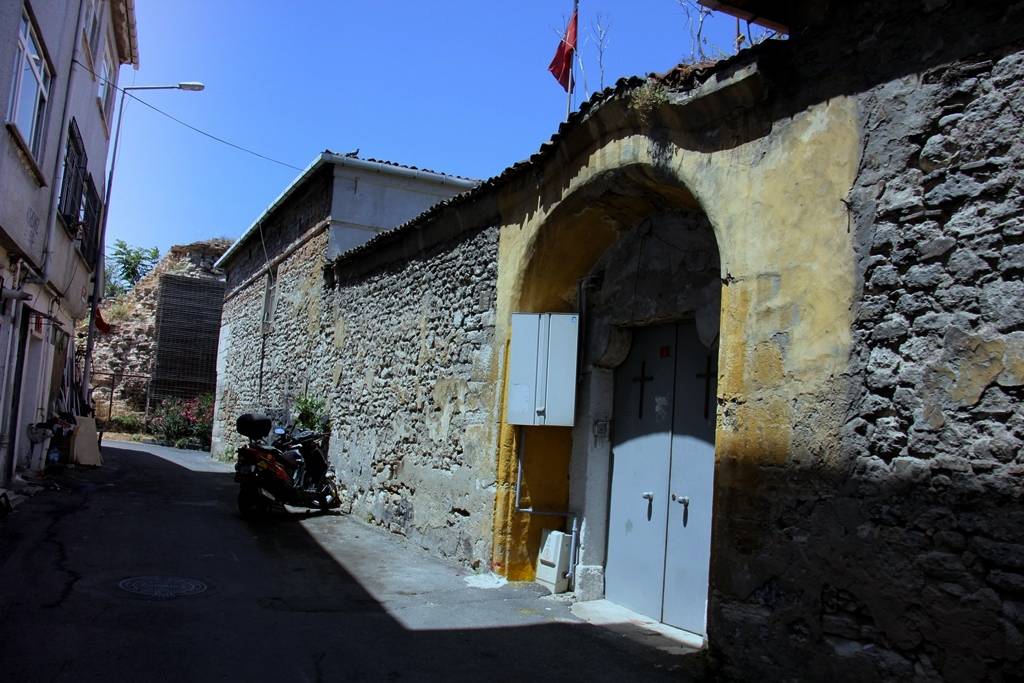 AYA NİKOLA RUM ORTODOKS KİLİSESİ (KOCAMUSTAFAPAŞA)