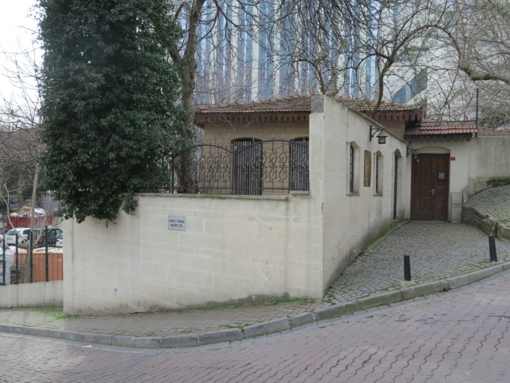 BABA SUNGUR TEKKESİ