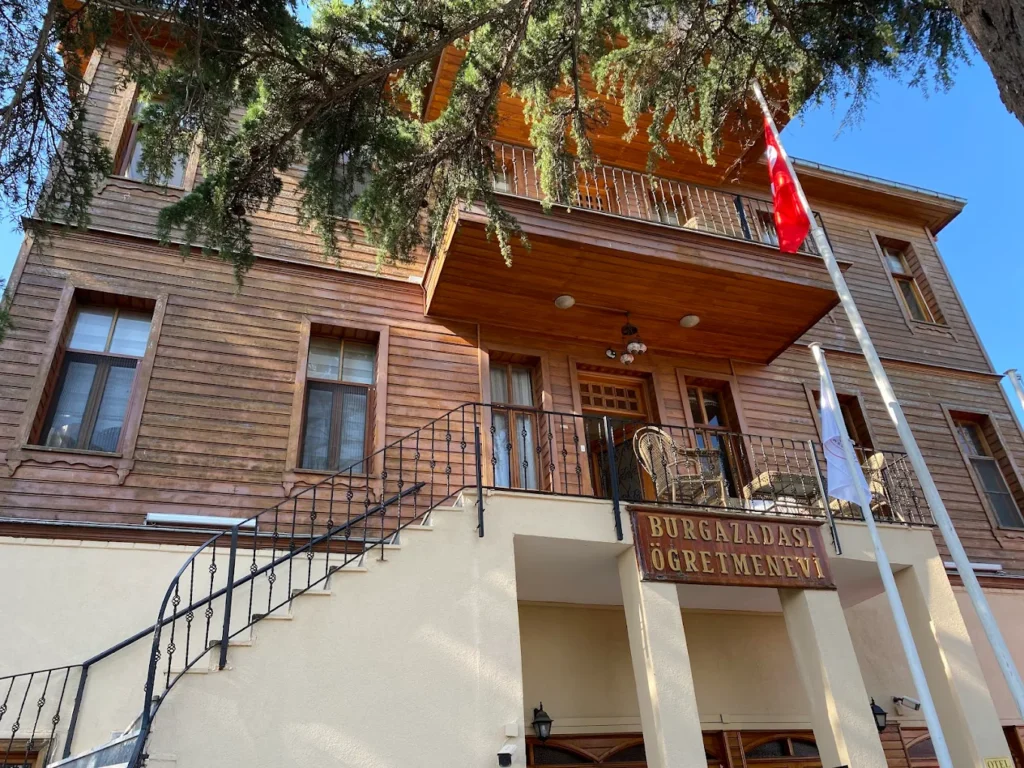 BURGAZADA ÖĞRETMENEVİ VE ASO