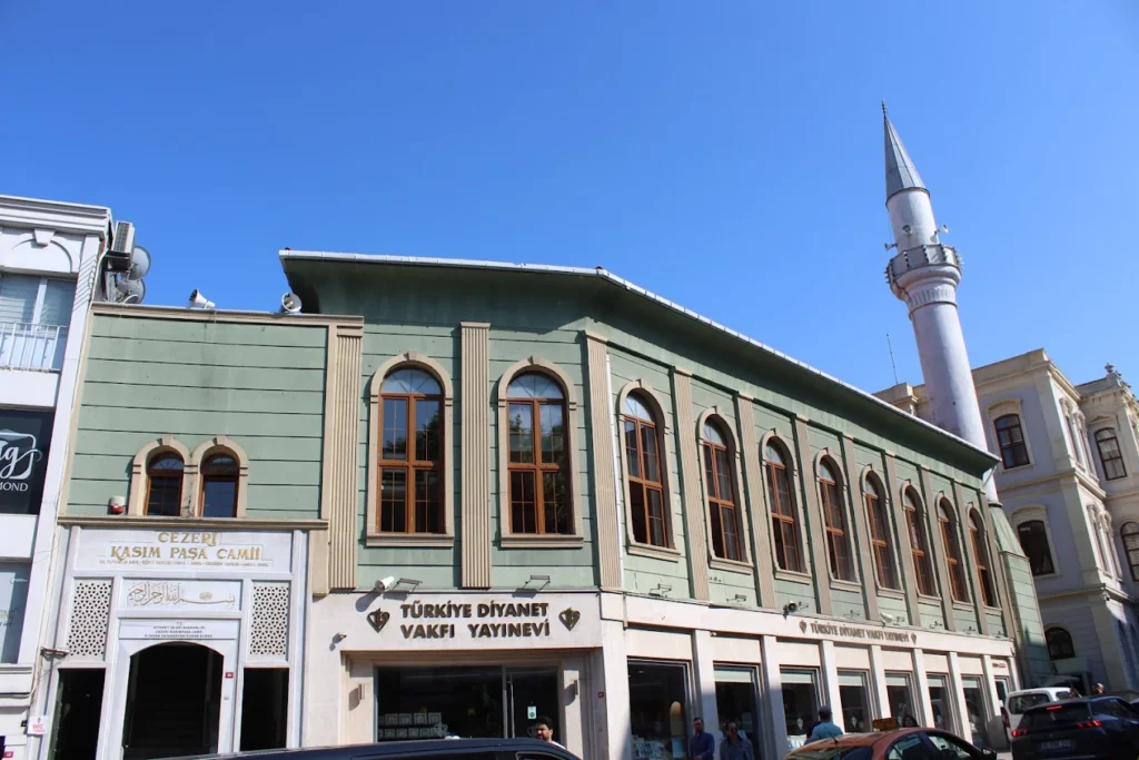Cezeri Kasım Paşa Camii