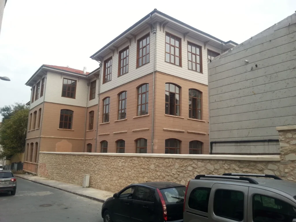 FATİH GELENBEVİ ANADOLU LİSESİ