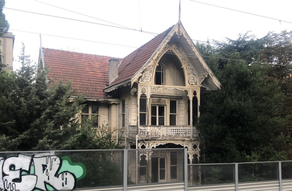 FATMA ŞADİYE TOPTANİ KÖŞKÜ